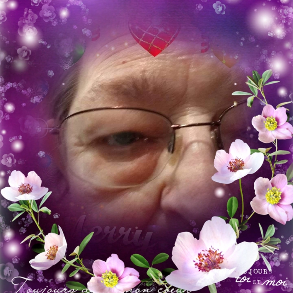 Meet your Posher, Mona
